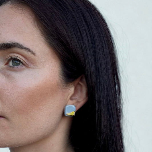 Nilo | Handcrafted light blue and gold ceramic earrings banceramiche