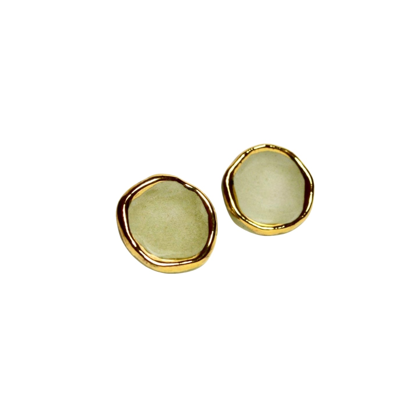 Caleda | Handcrafted sage green ceramic stud earrings with gold luster Banceramiche 
