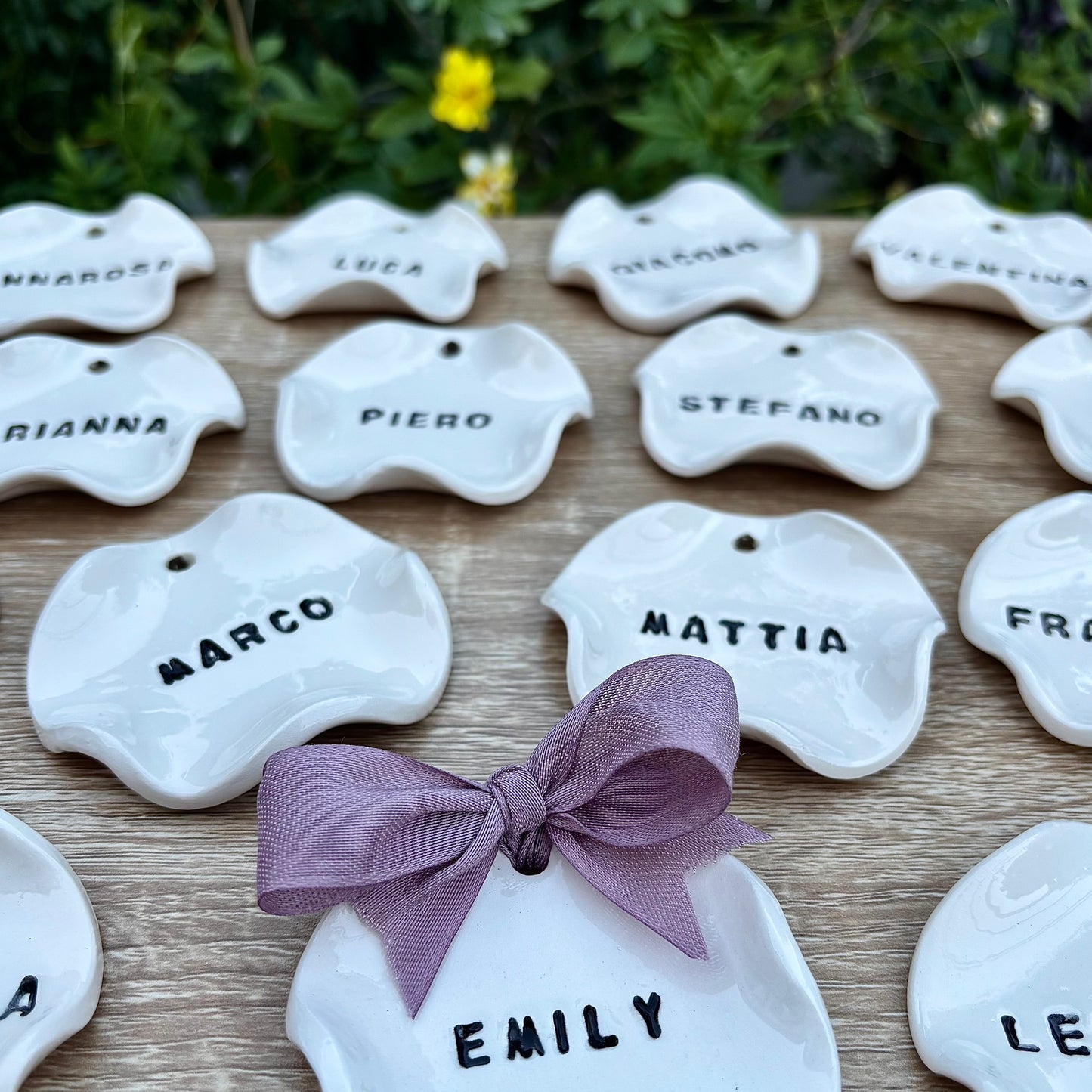 Costumized handcrafted ceramic place cards banceramiche