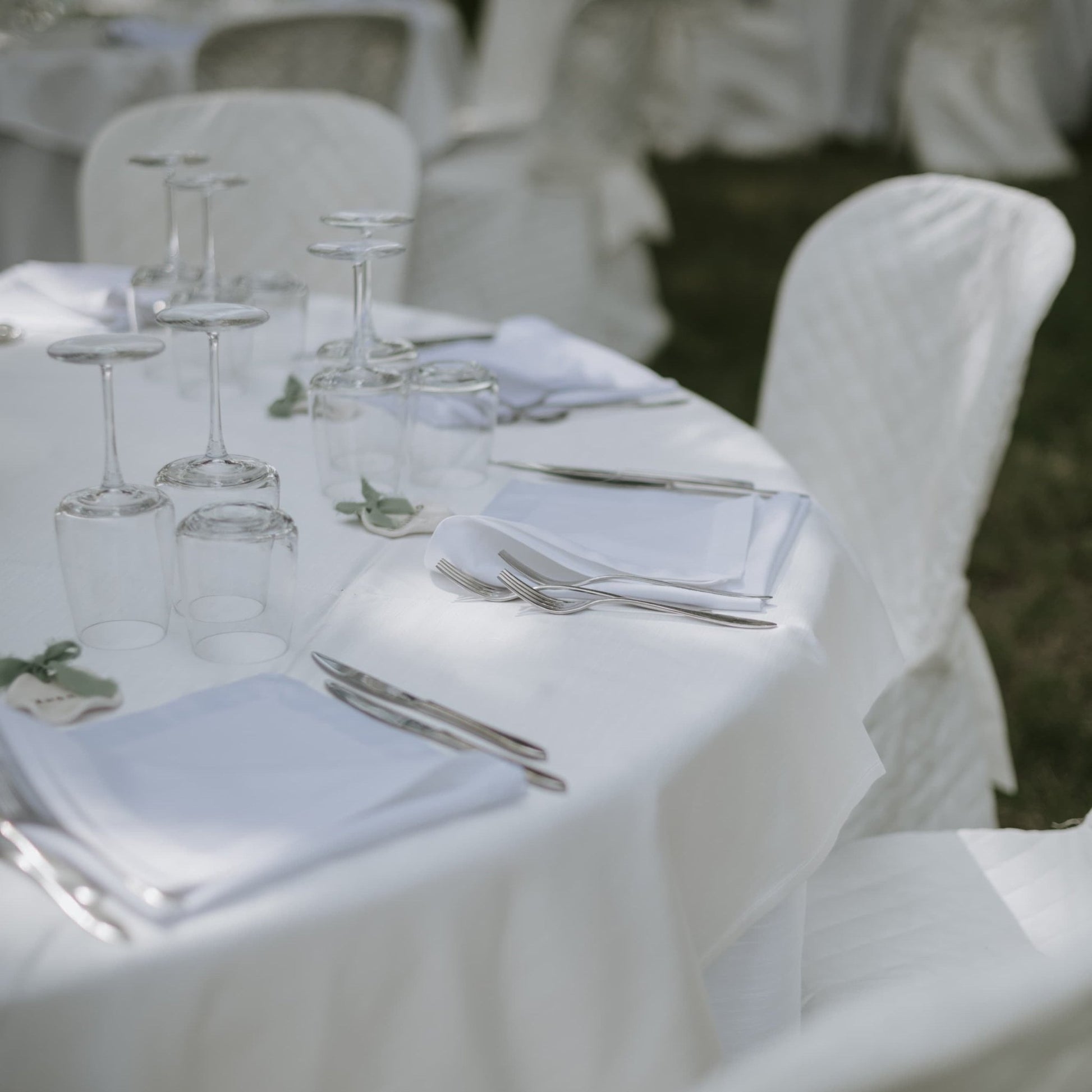 Costumized handcrafted ceramic place cards banceramiche