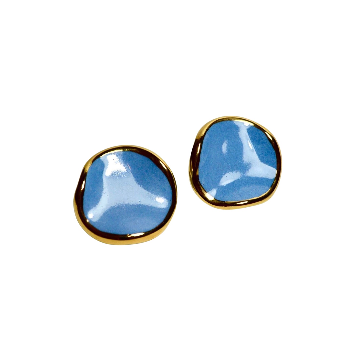 Leda | Handcrafted light blue ceramic stud earrings with gold luster Banceramiche 