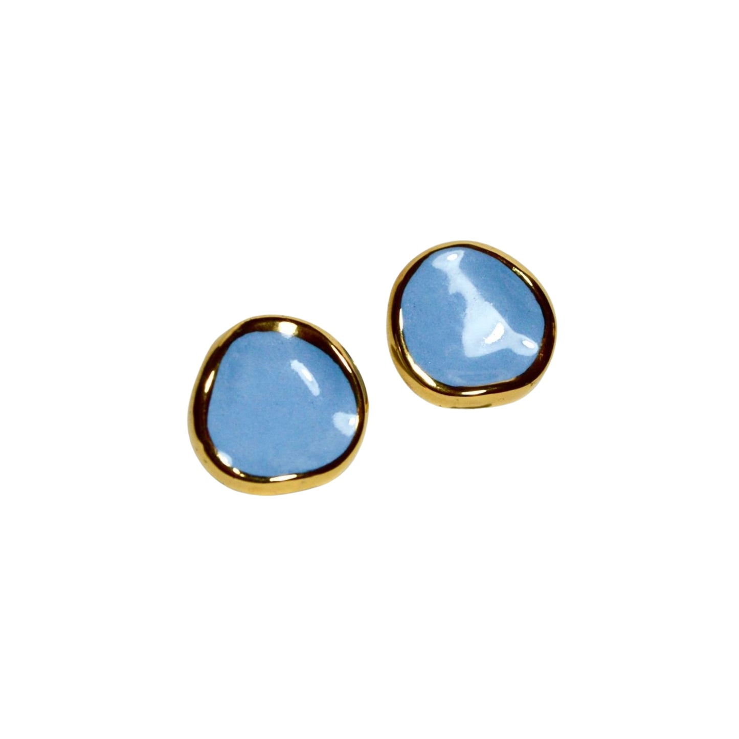 Leda | Handcrafted light blue ceramic stud earrings with gold luster Banceramiche 