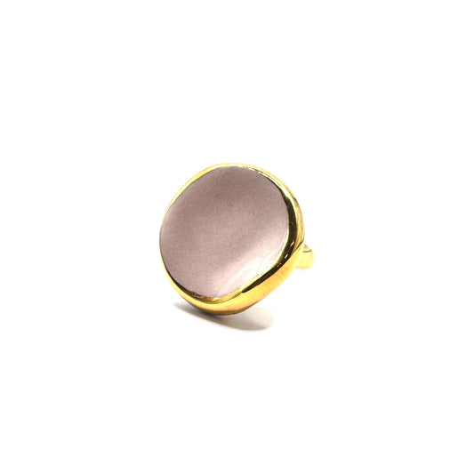 Leda | Handcrafted pink ceramic ring with gold luster banceramiche