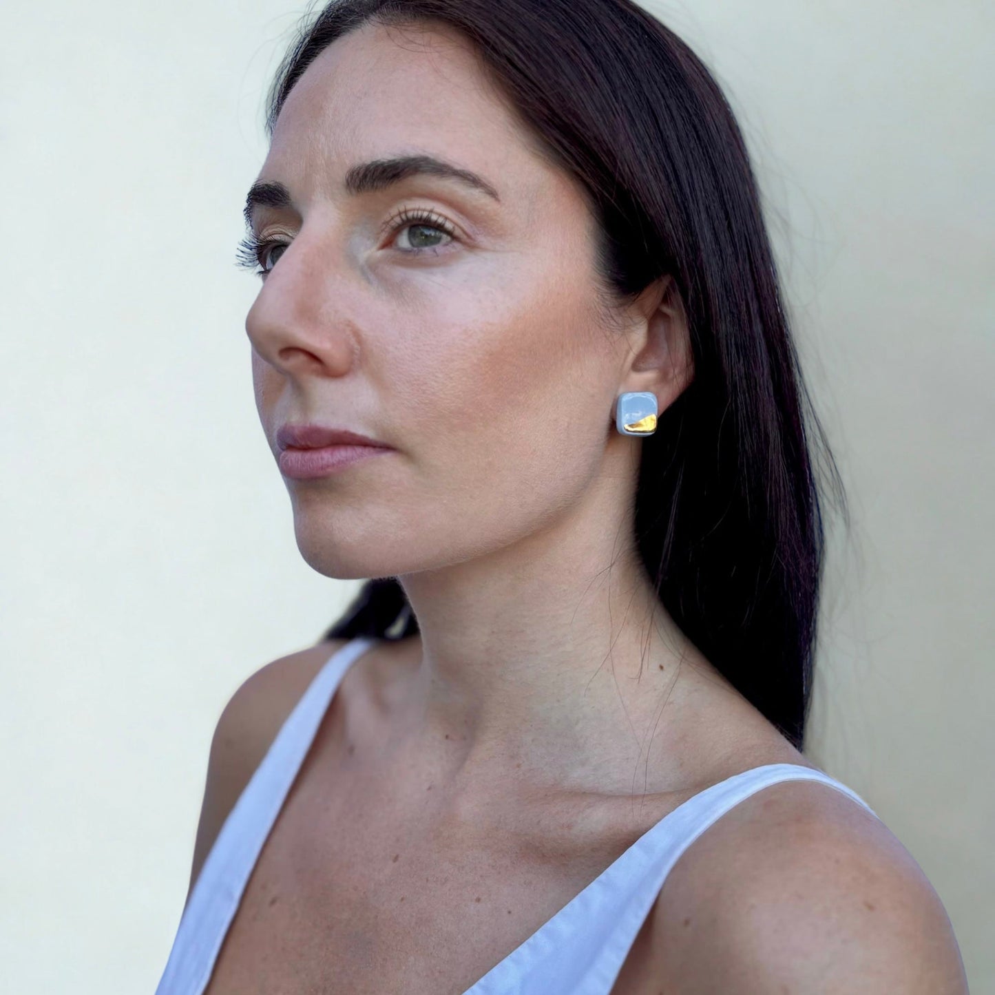 Nilo | Handcrafted light blue and gold ceramic earrings banceramiche