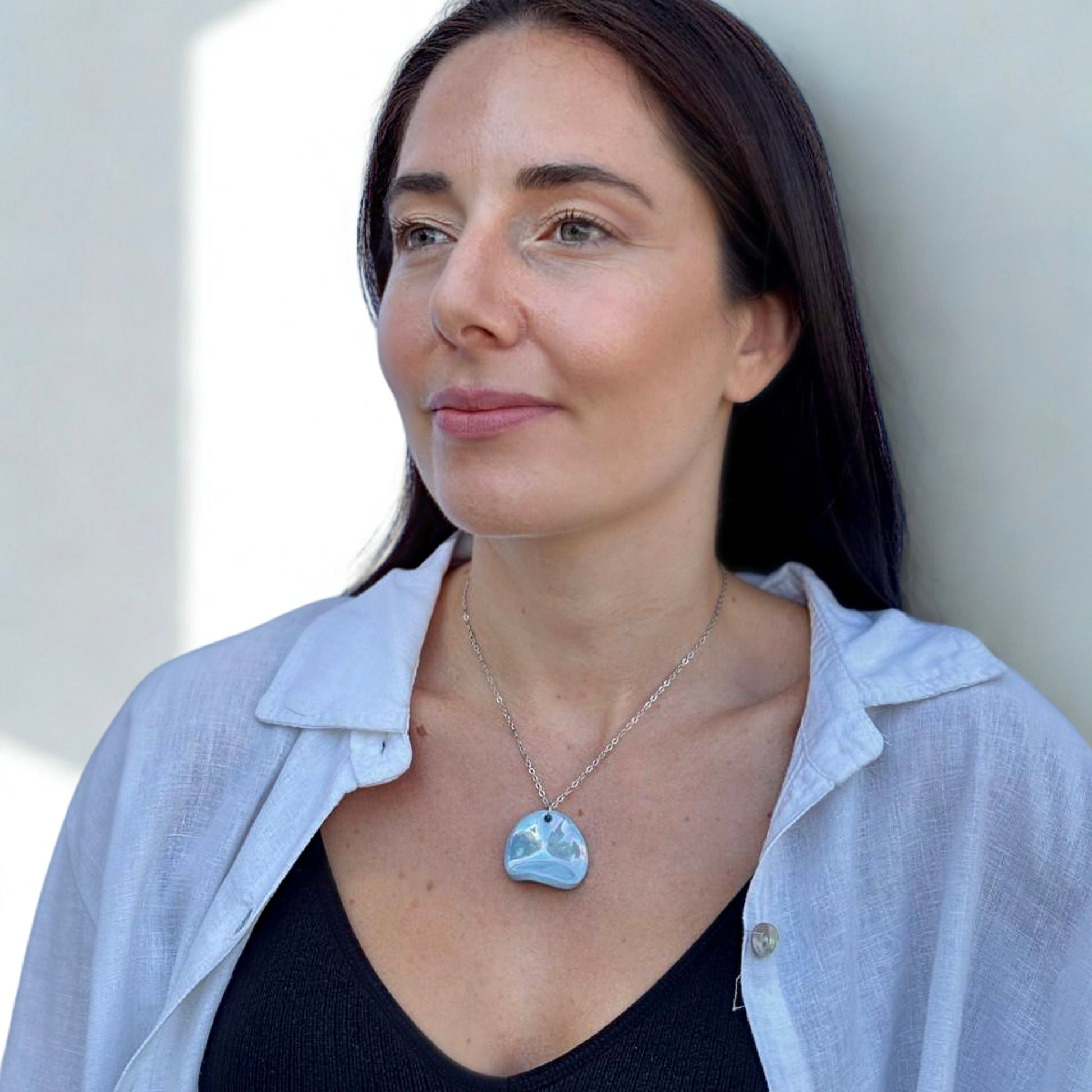 Perla | Handcrafted pearl light blue ceramic necklace banceramiche