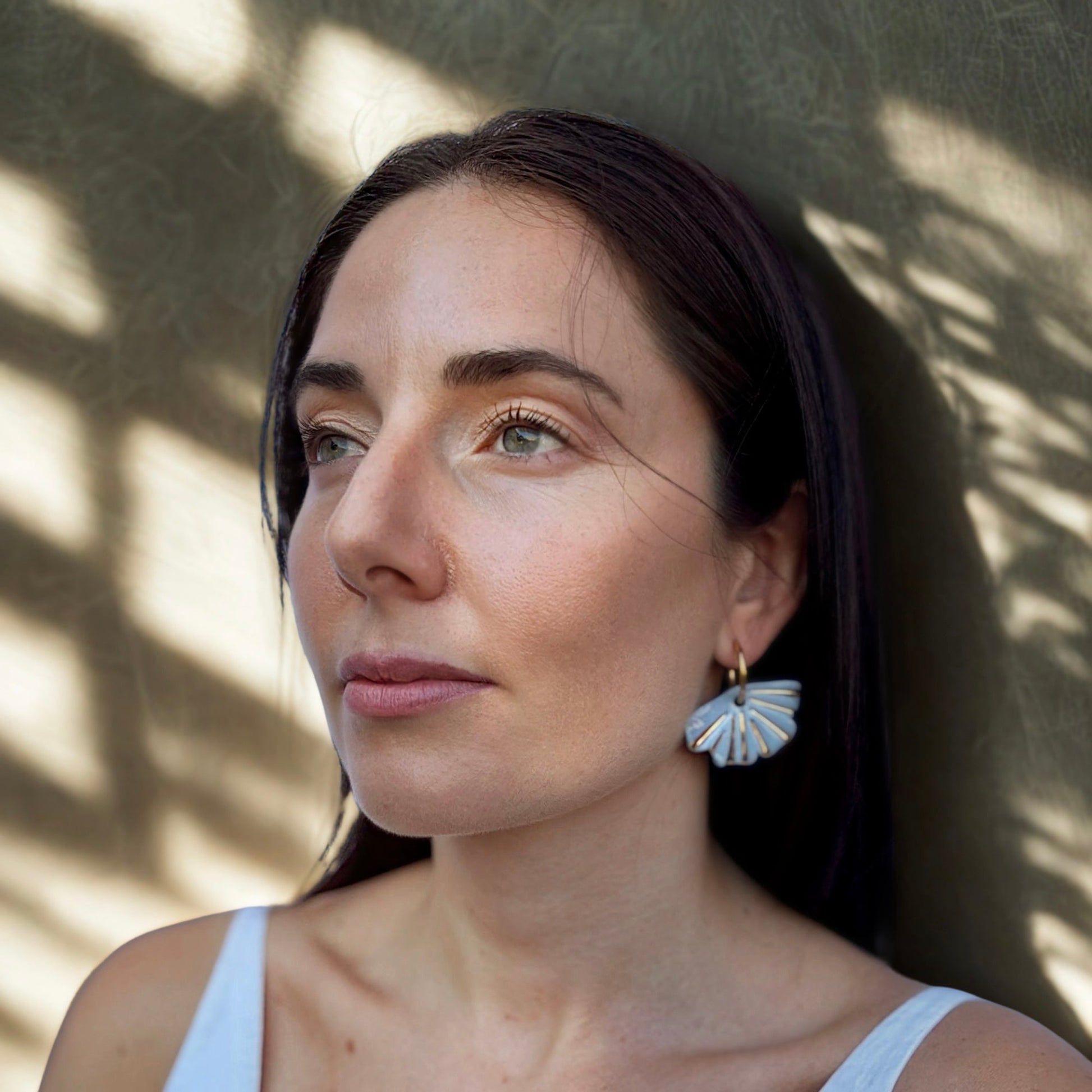 Selene | Handcrafted light blue ceramic dangle earrings with golden details banceramiche